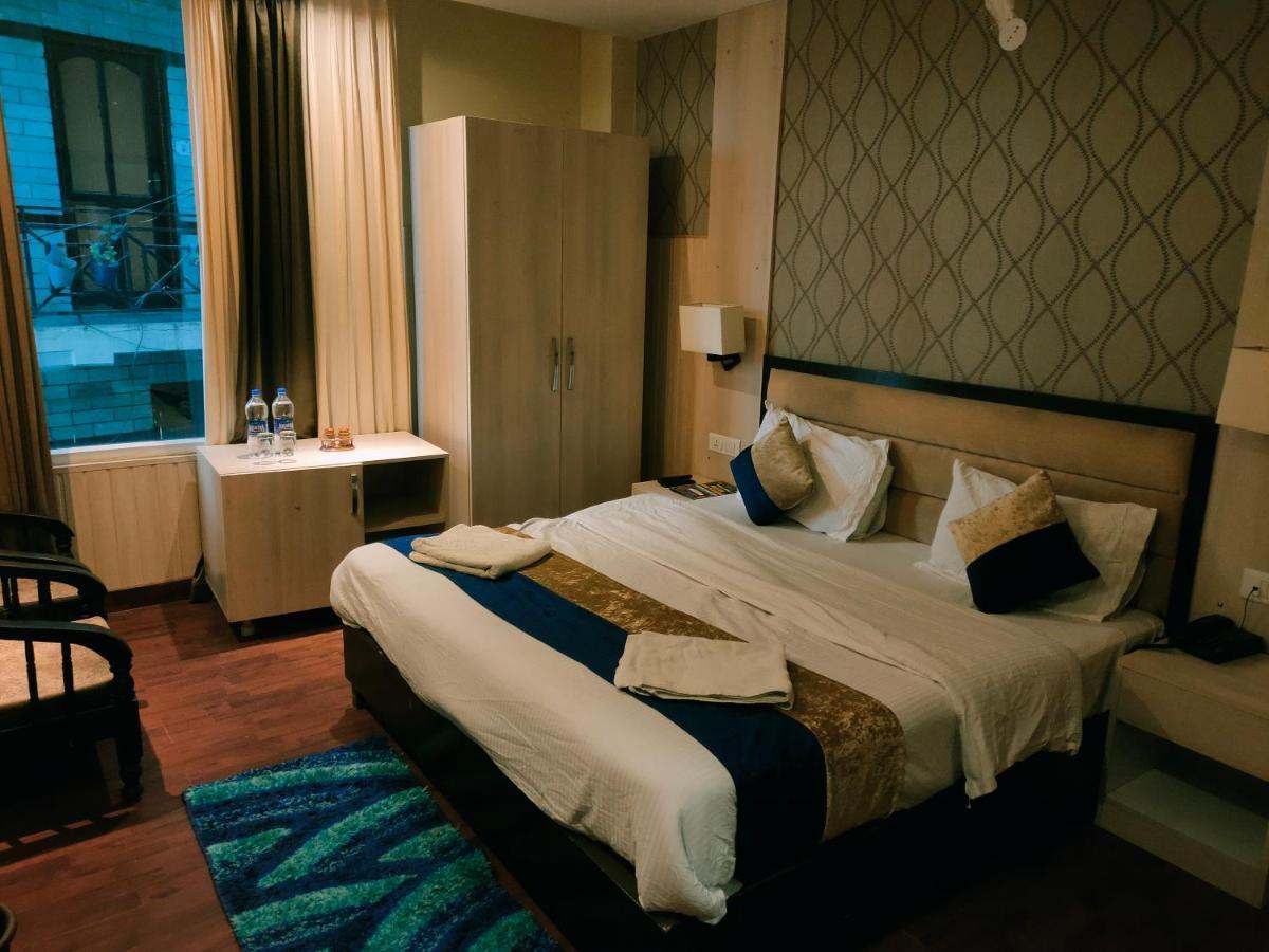 Hotel Royal Residency Манали Экстерьер фото