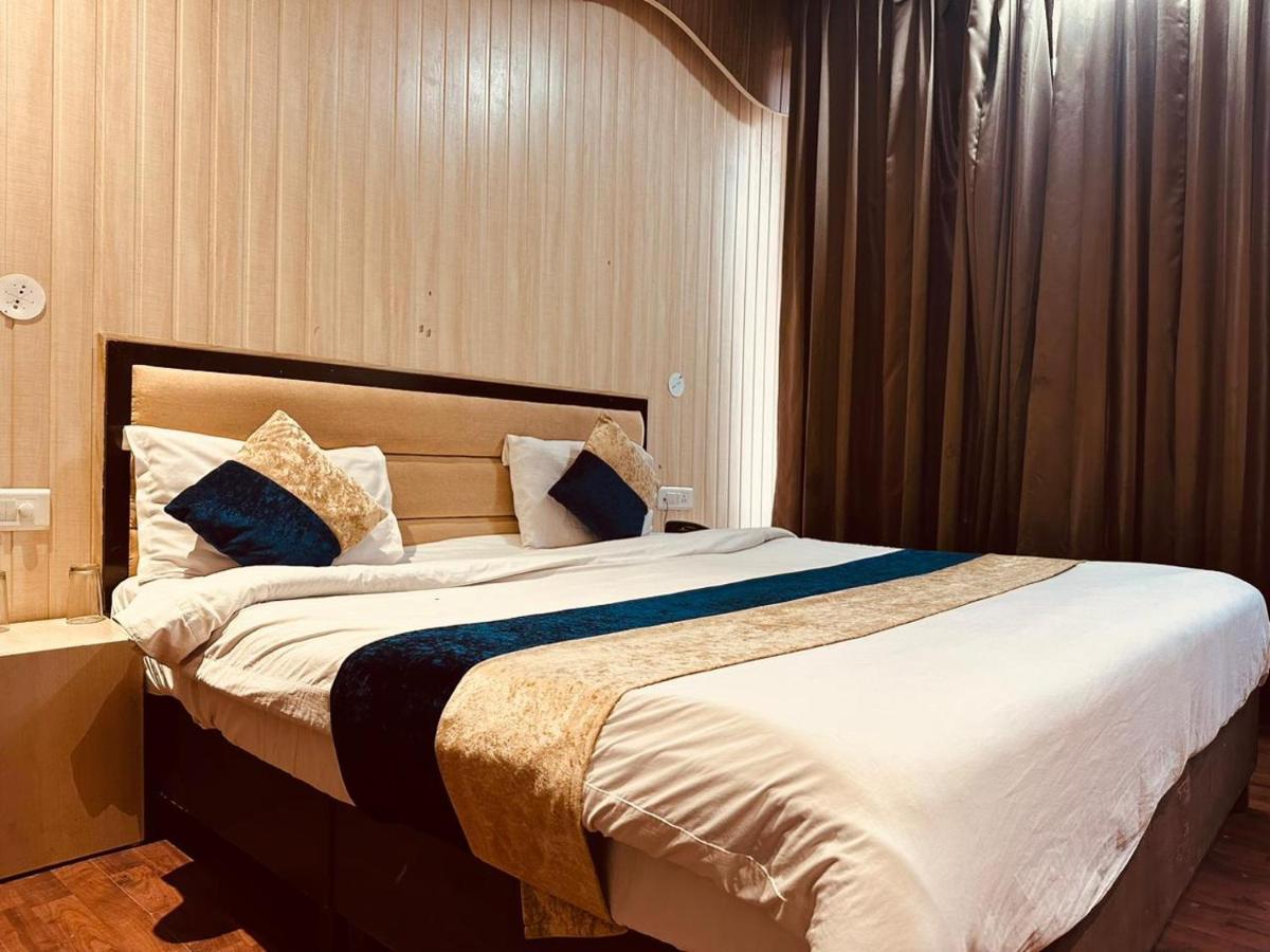 Hotel Royal Residency Манали Экстерьер фото