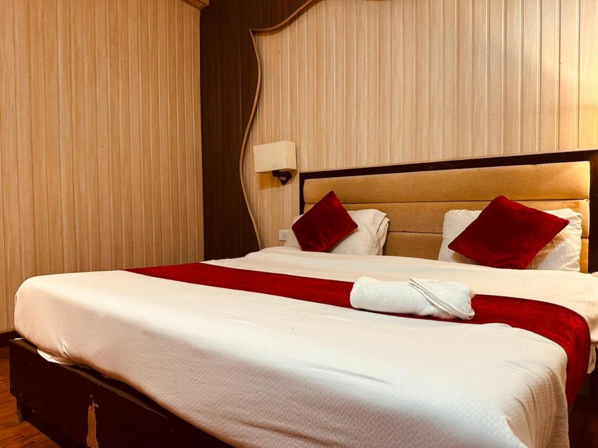Hotel Royal Residency Манали Экстерьер фото