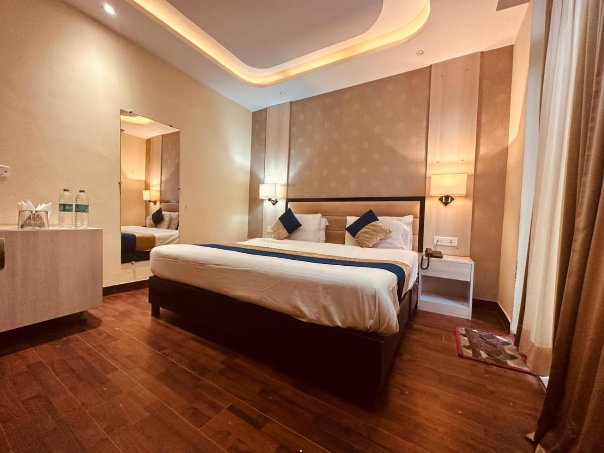 Hotel Royal Residency Манали Экстерьер фото