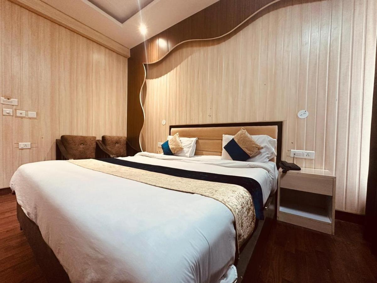 Hotel Royal Residency Манали Экстерьер фото