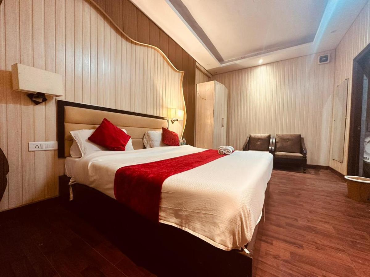 Hotel Royal Residency Манали Экстерьер фото